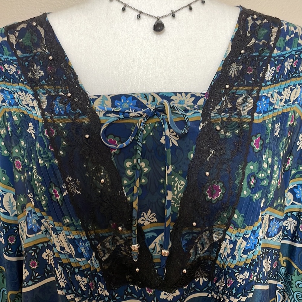 Art And Soul Navy Teal Green Paisley Lace-Trim Peasant Blouse - Picture 4 of 9